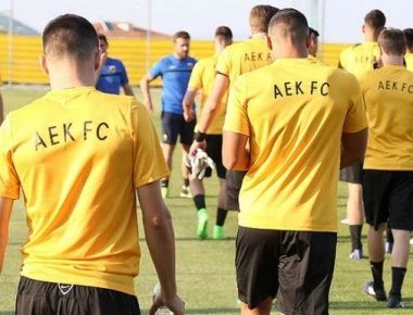 AEK: Συνεχίζουν με ατομικό οι Αραούχο, Κονέ, Τσόσιτς